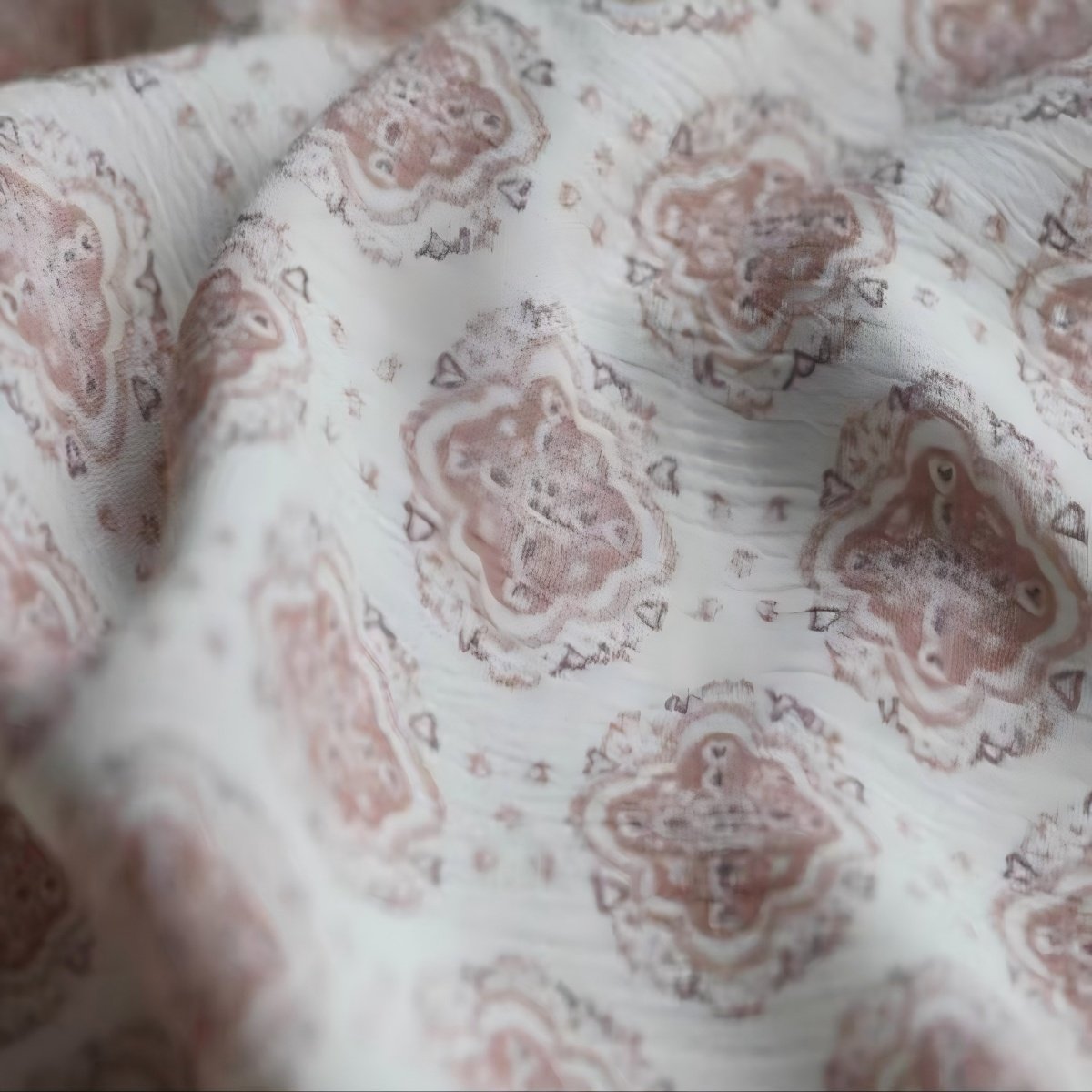 Pleated plant fiber fabric
