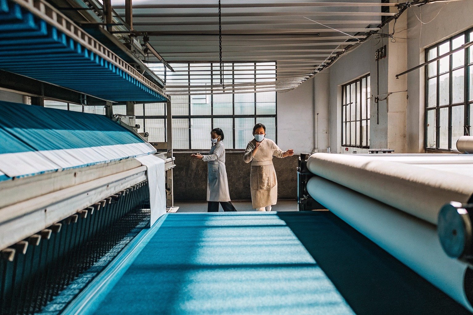 FumaoFabric - How Do We Control Color Consistency in Bulk Fabric Production? - image 1