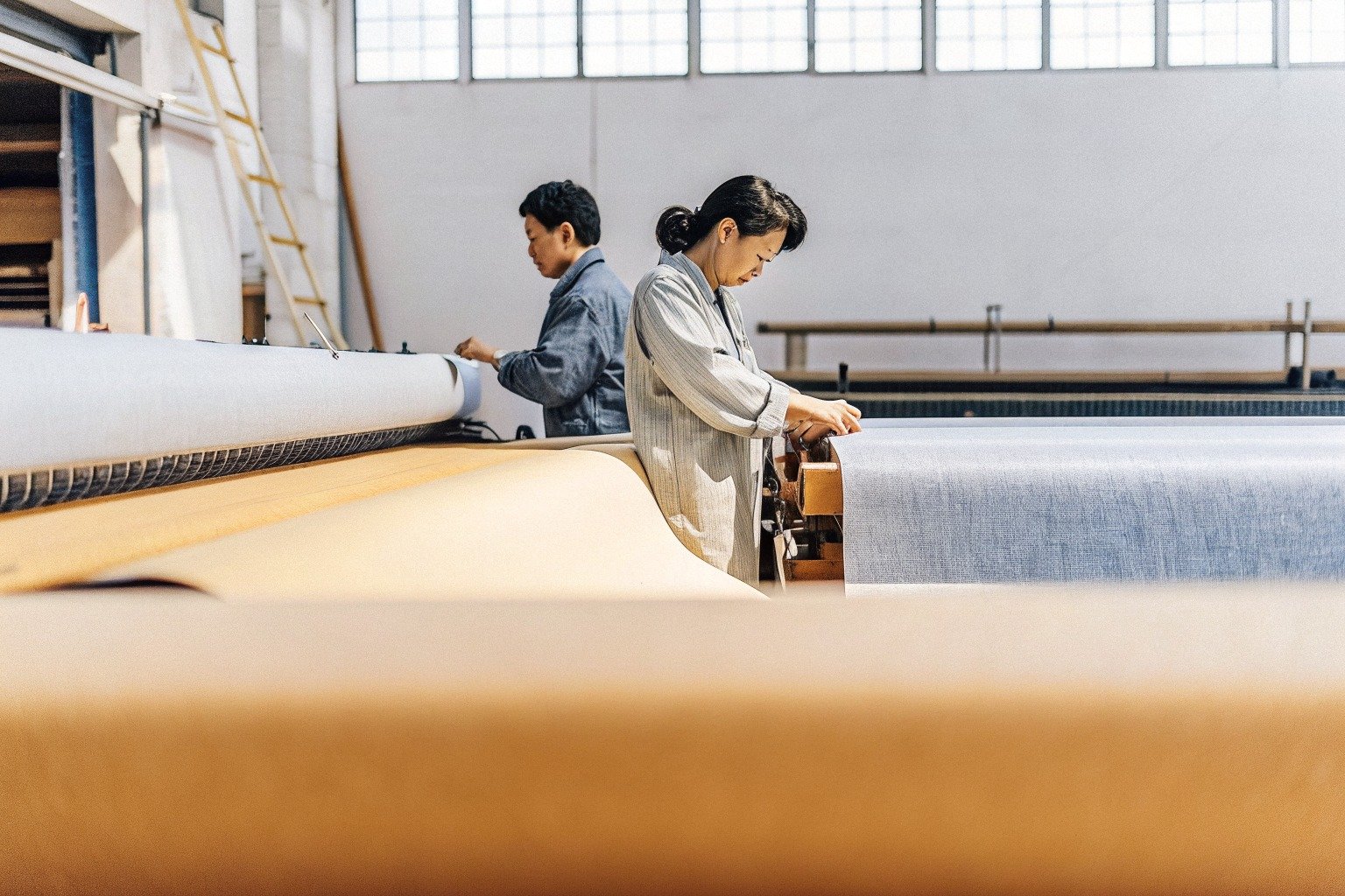 FumaoFabric - What Is the Best Way to Control Sample Mismatch in Bulk Fabric Orders? - image 1