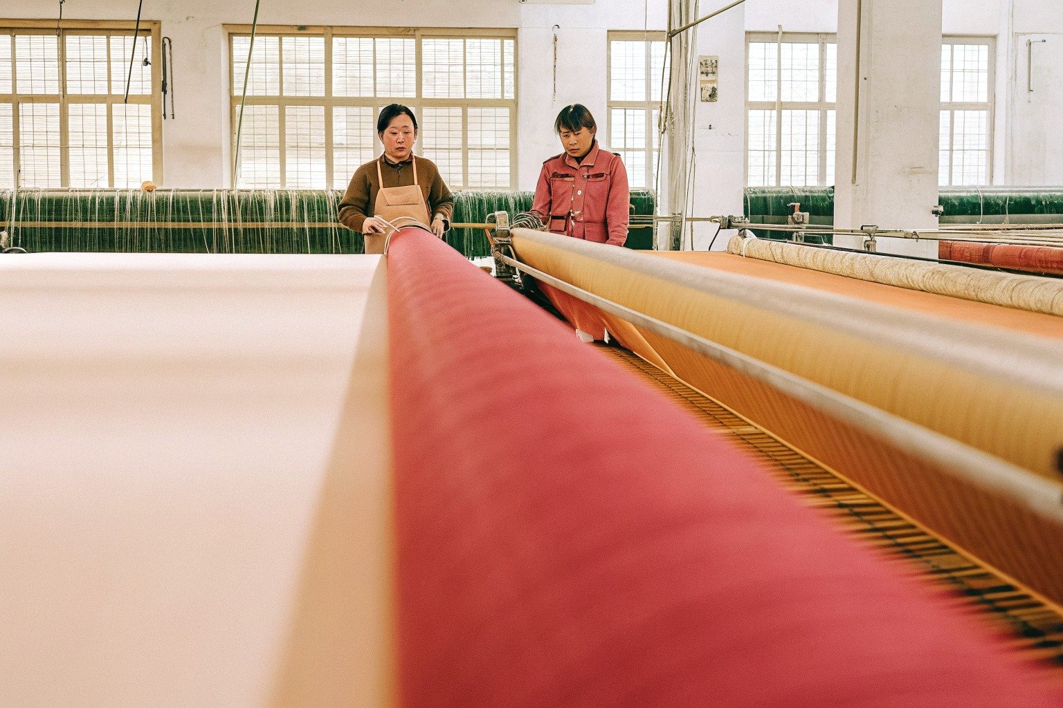 FumaoFabric - What Makes Water Repellency Fabric Suitable for B2B Apparel Buyers? - image 1